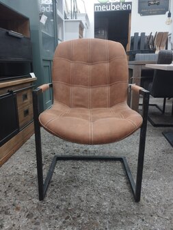 Set van 2 cognac stoelen 